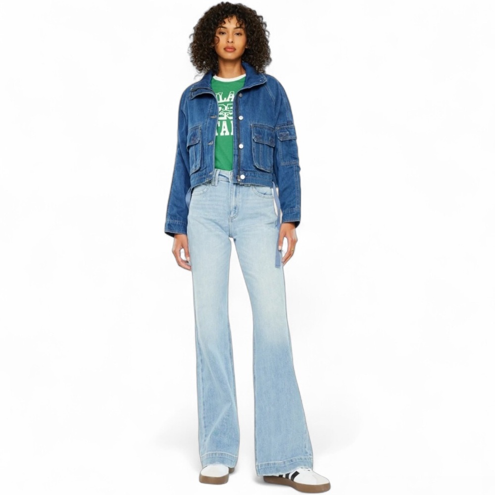Kancan High Rise Flare Hem Light Washed Jeans Women’s Multi Sizes NWT - Picture 7 of 16